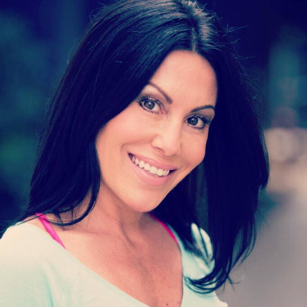 Meet your Posher, Lia